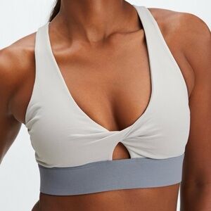 Fabletics Oasis Twist Medium Impact Sports Bra Size Medium